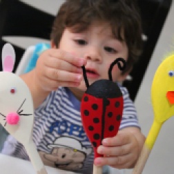 easter/spring craft -wooden spoon characters